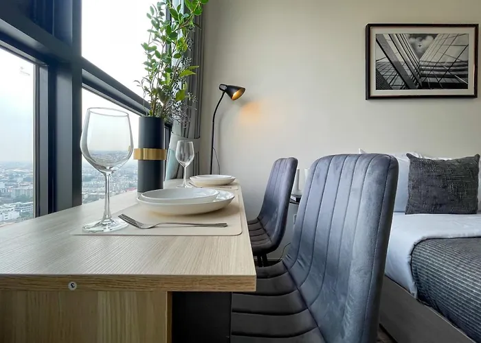 公寓 Near Bts L Sukhumvit L Pool And Sauna 曼谷
