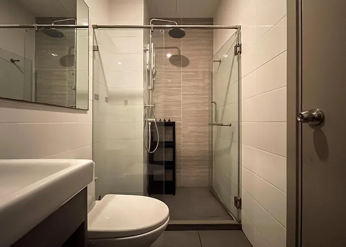 Near Bts L Sukhumvit L Pool And Sauna 公寓 曼谷