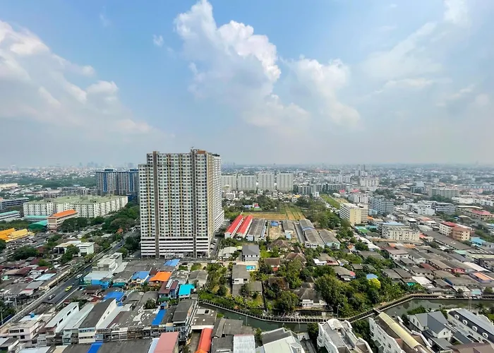Near Bts L Sukhumvit L Pool And Sauna * 曼谷