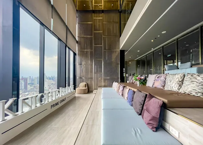 Near Bts L Sukhumvit L Pool And Sauna 公寓 曼谷