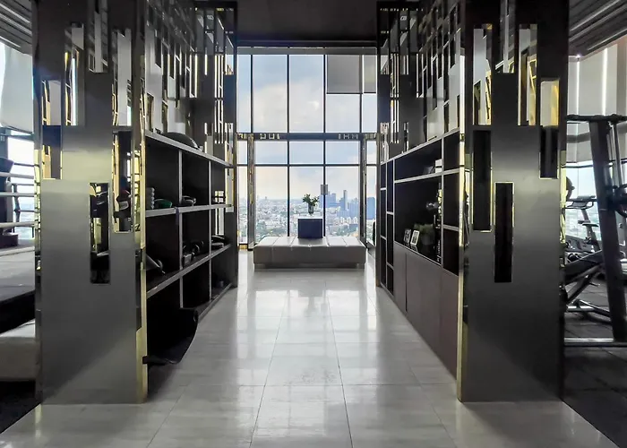 公寓 Near Bts L Sukhumvit L Pool And Sauna *