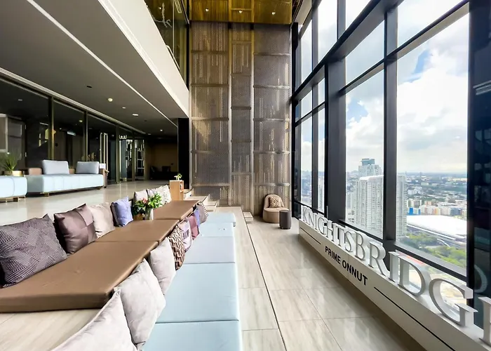 公寓 Near Bts L Sukhumvit L Pool And Sauna *
